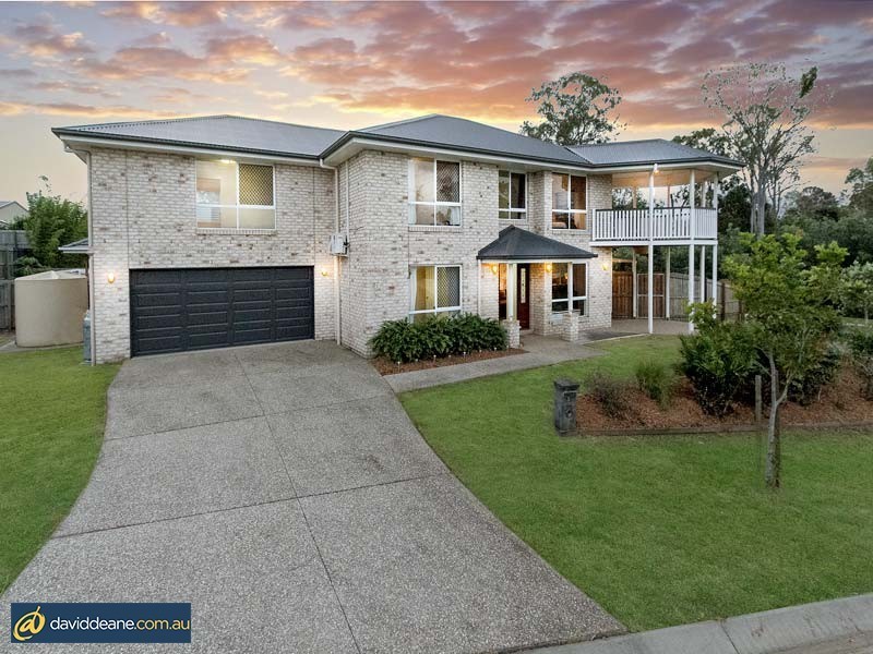 32 Castlewellan Cct, Warner QLD 4500