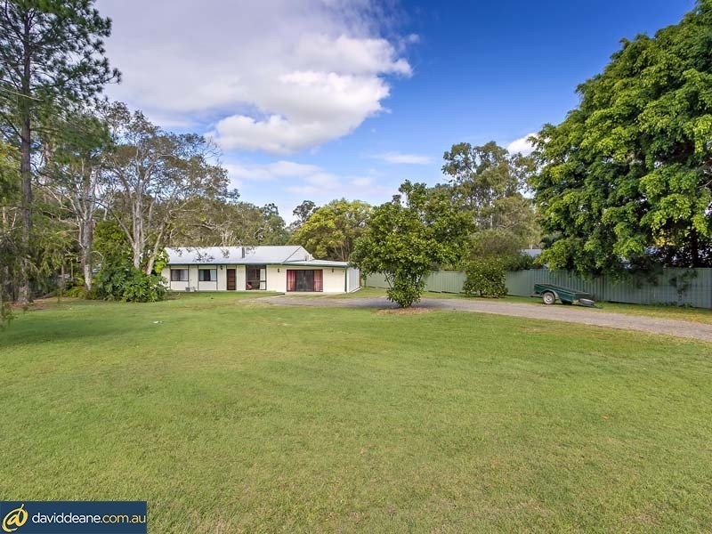 18 Warren Cres, Deception Bay QLD 4508