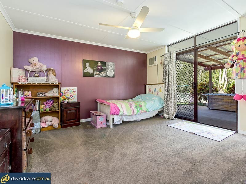 18 Warren Cres, Deception Bay QLD 4508