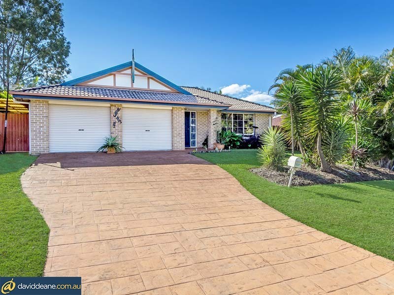 8 Timbarra Ct, Petrie QLD 4502