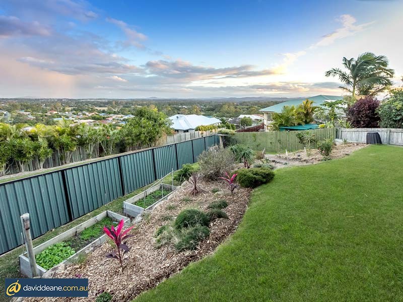 20 Lawson Close, Petrie QLD 4502