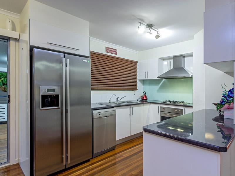 110 Queens Pde, Brighton QLD 4017
