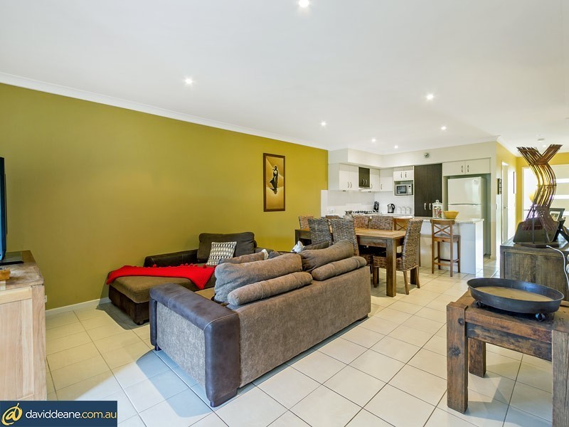 17/73 Glass House Cct, Kallangur QLD 4503