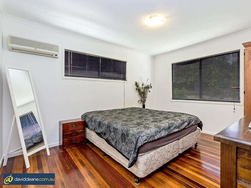 11 Arunga St, Petrie QLD 4502