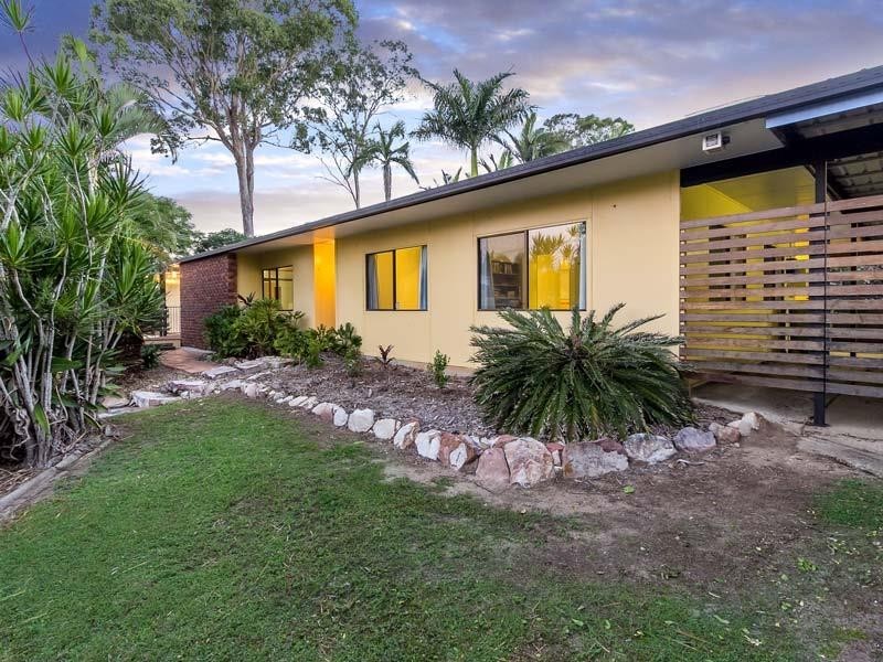 1 Lindfield Dr, Petrie QLD 4502