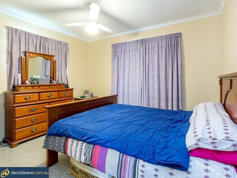 2 Azalea Crt, Kallangur QLD 4503