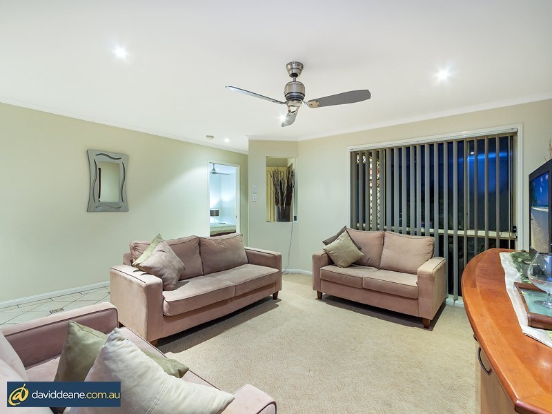 12 Karaman Ct, Dakabin QLD 4503