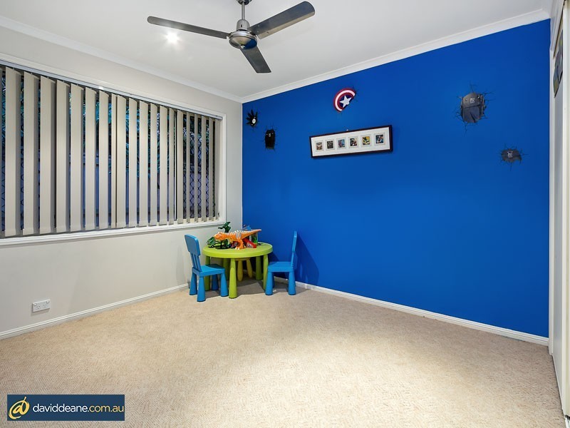 12 Karaman Ct, Dakabin QLD 4503