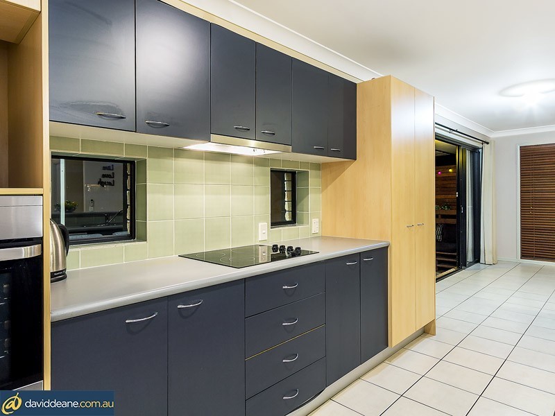 6 Fir Pl, Warner QLD 4500