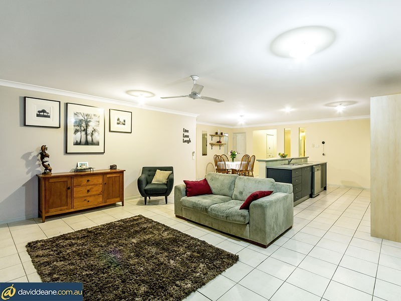 6 Fir Pl, Warner QLD 4500
