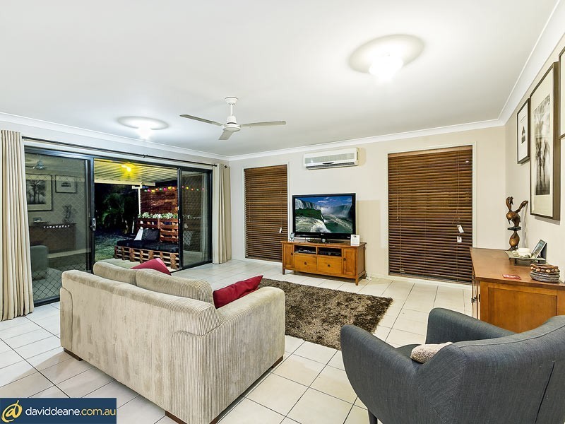 6 Fir Pl, Warner QLD 4500
