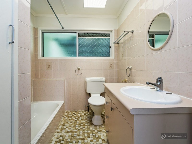 2 Rose Street, Lawnton QLD 4501