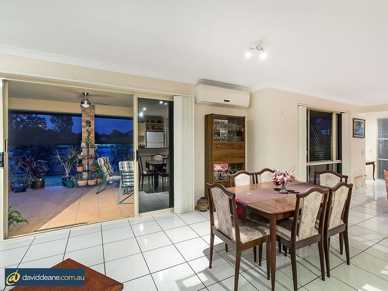 18 Ashford Cct, Petrie QLD 4502