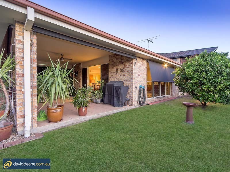 18 Ashford Cct, Petrie QLD 4502