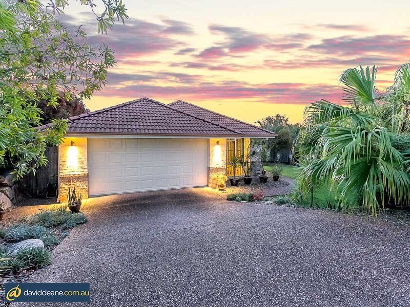18 Ashford Cct, Petrie QLD 4502