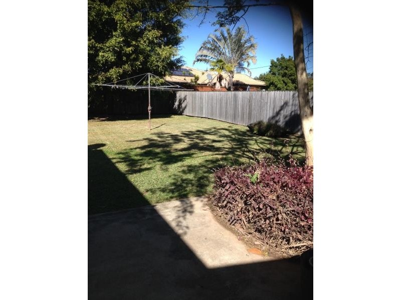 21 LEIS RD WEST, Kallangur QLD 4503
