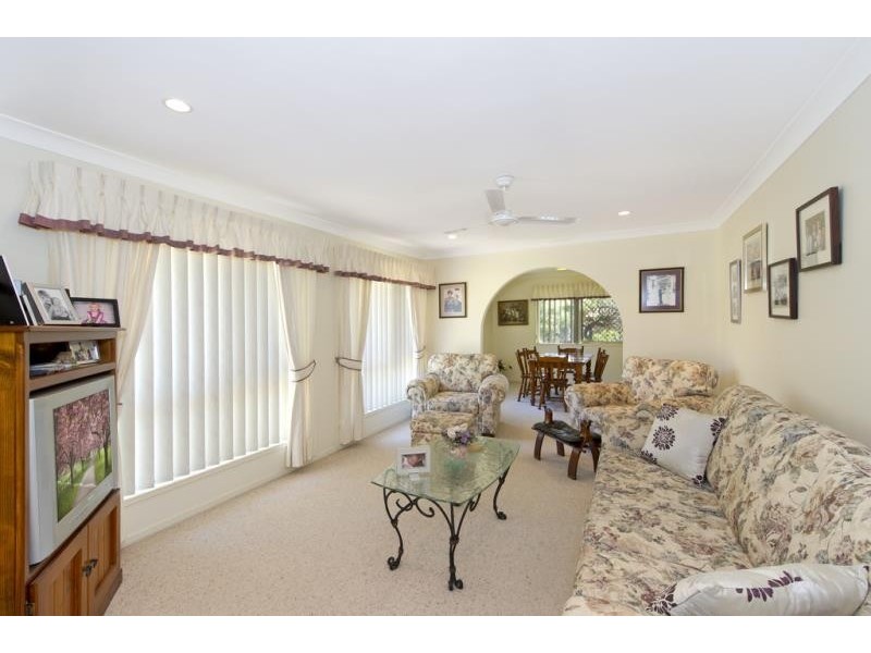 8 Highfield St, Strathpine QLD 4500
