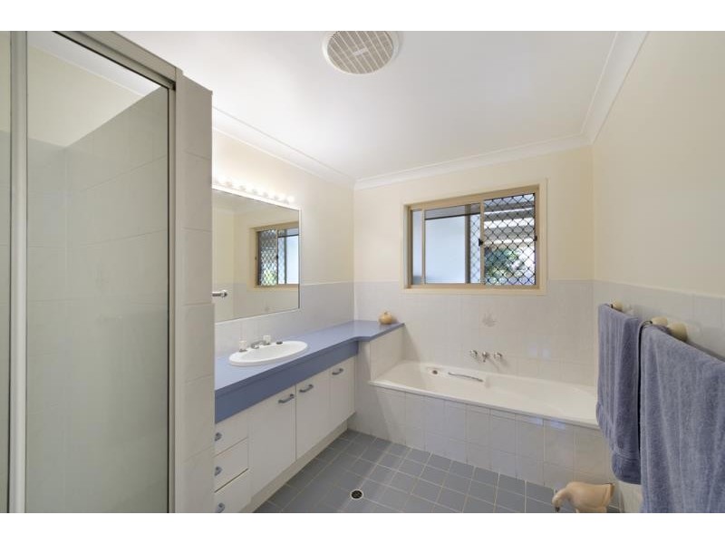 8 Highfield St, Strathpine QLD 4500