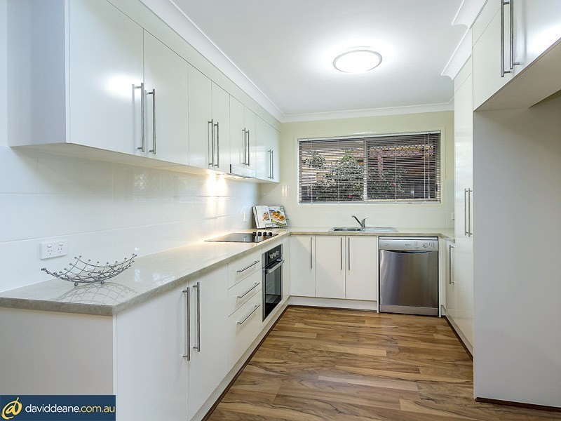 14 Cheltenham St, Strathpine QLD 4500