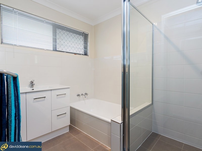 14 Cheltenham St, Strathpine QLD 4500