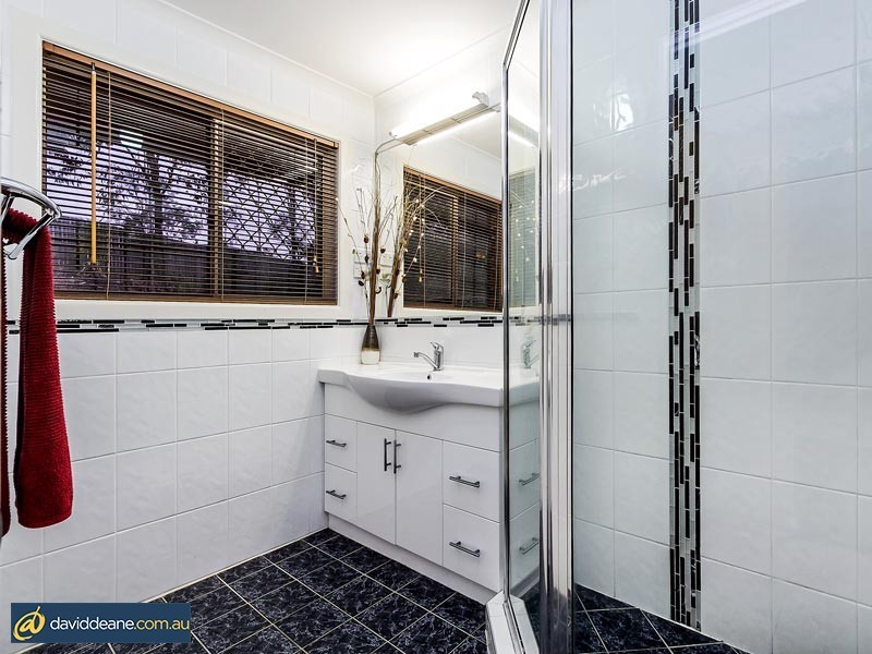 1/66 Rue Montaigne, Petrie QLD 4502