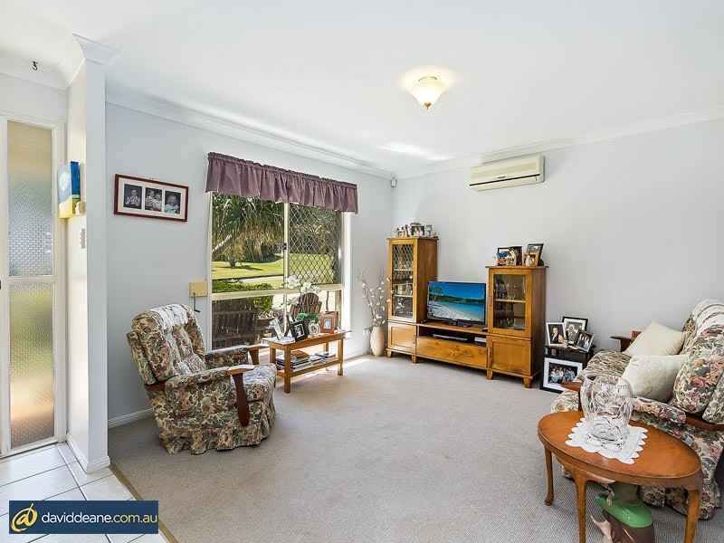 18 Blue Mountain Cres, Warner QLD 4500