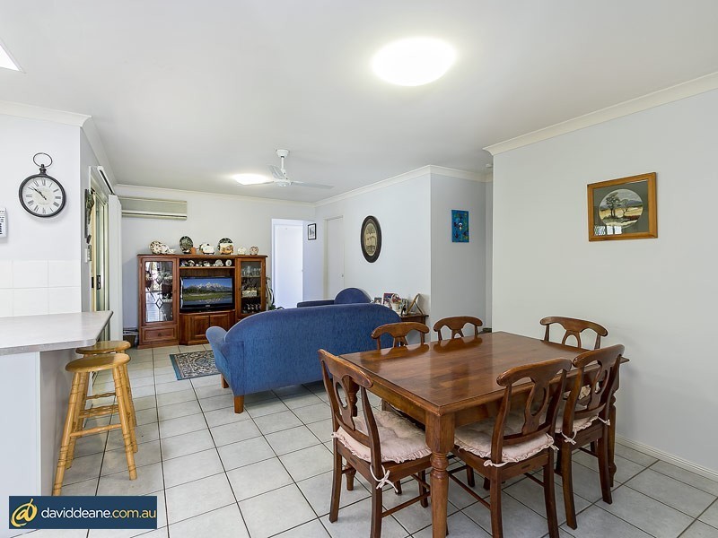 18 Blue Mountain Cres, Warner QLD 4500