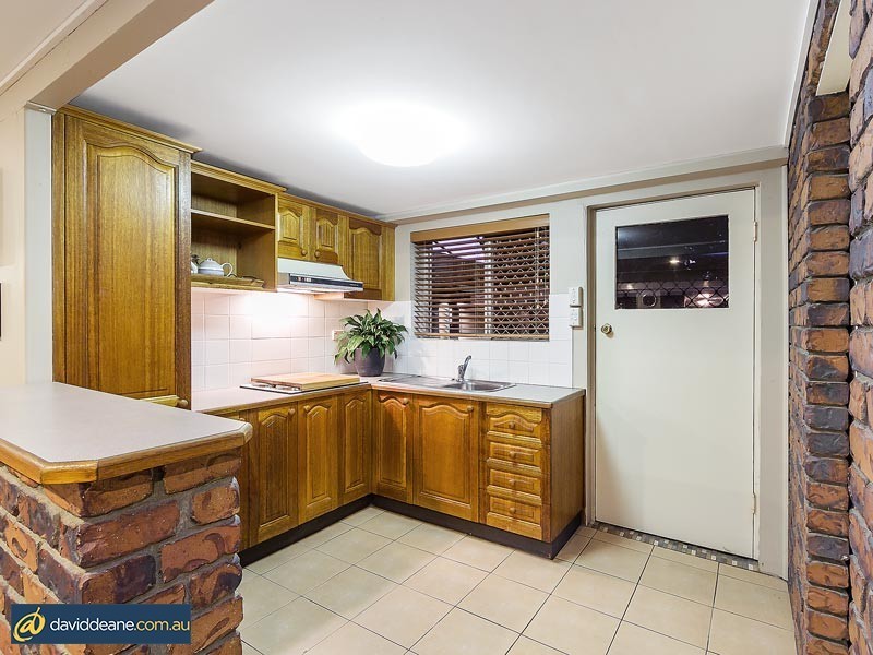 1 Arran Ct, Strathpine QLD 4500