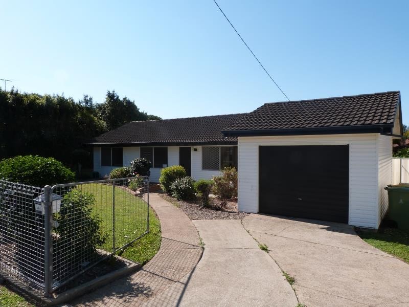 4 Bray Road, Lawnton QLD 4501