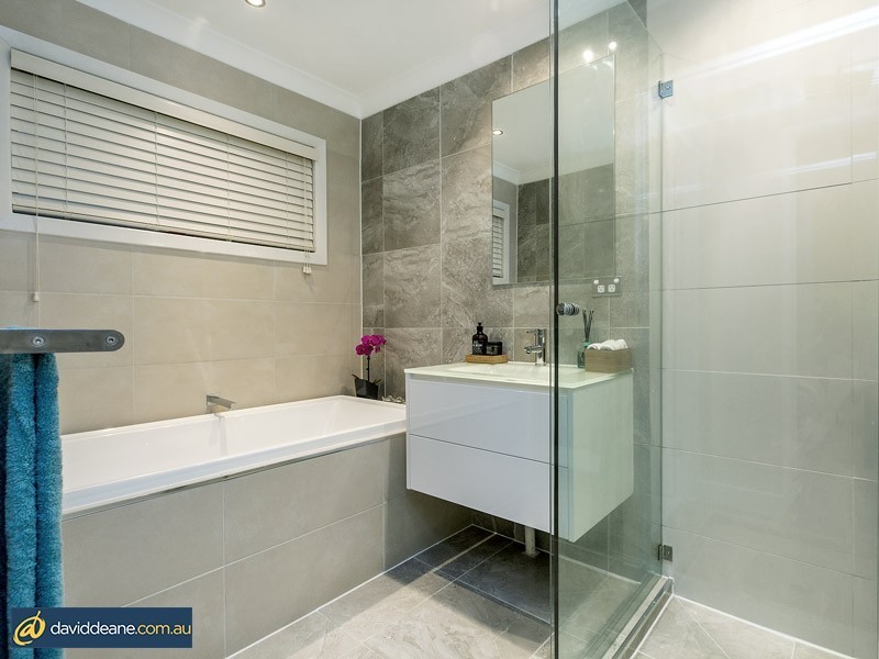 6 Gould St, Lawnton QLD 4501