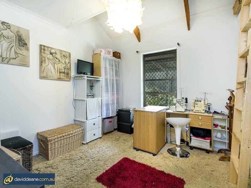 30 Champagne St, Petrie QLD 4502