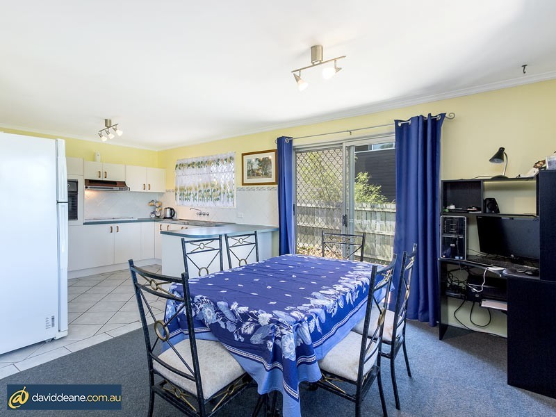 5 St Ives St, Petrie QLD 4502