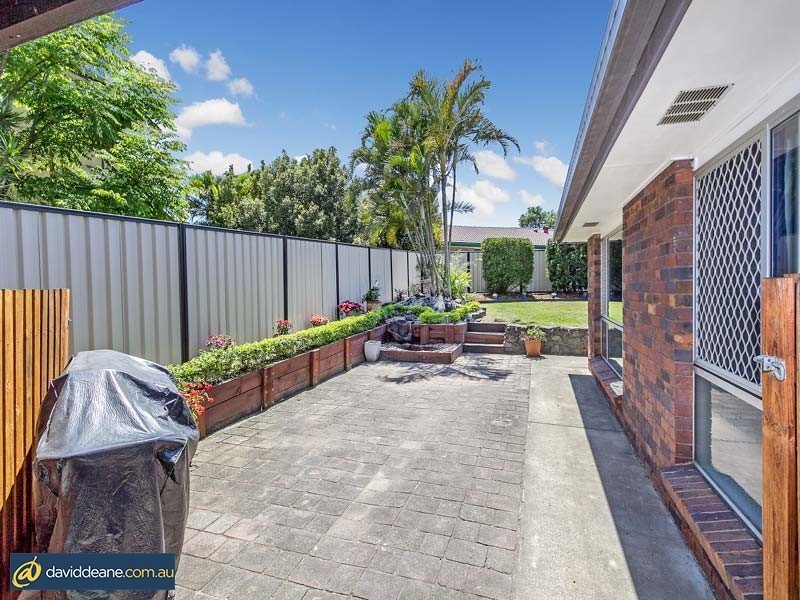 5 St Ives St, Petrie QLD 4502