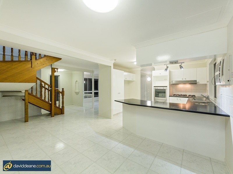 17 Greendale Ct, Strathpine QLD 4500