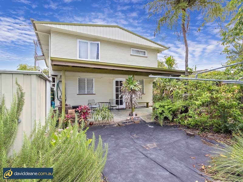 18 Kent St, Kallangur QLD 4503