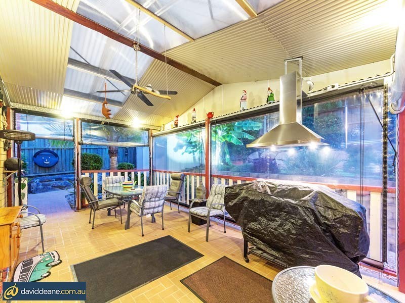 4 Ruby Crescent, Petrie QLD 4502