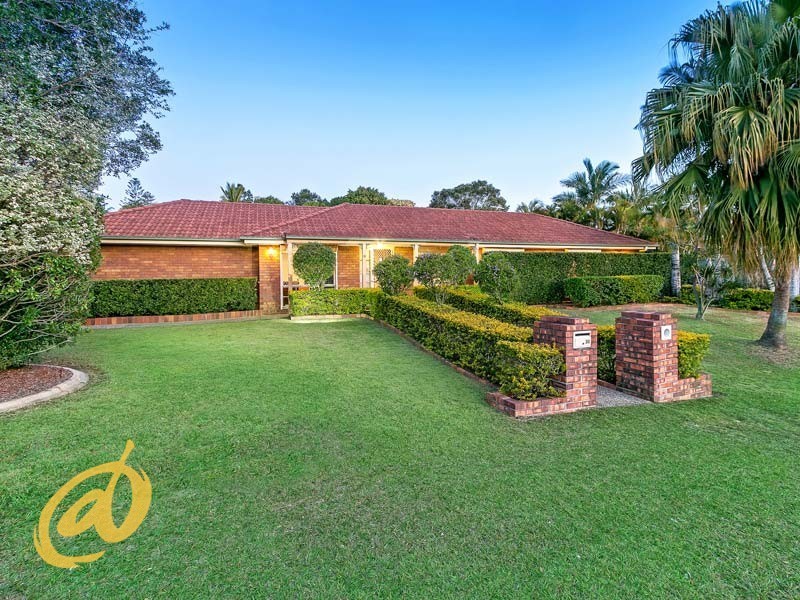 30 Washbrook Crescent, Petrie QLD 4502