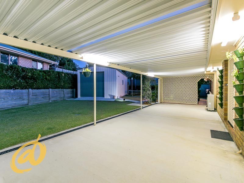 30 Washbrook Crescent, Petrie QLD 4502
