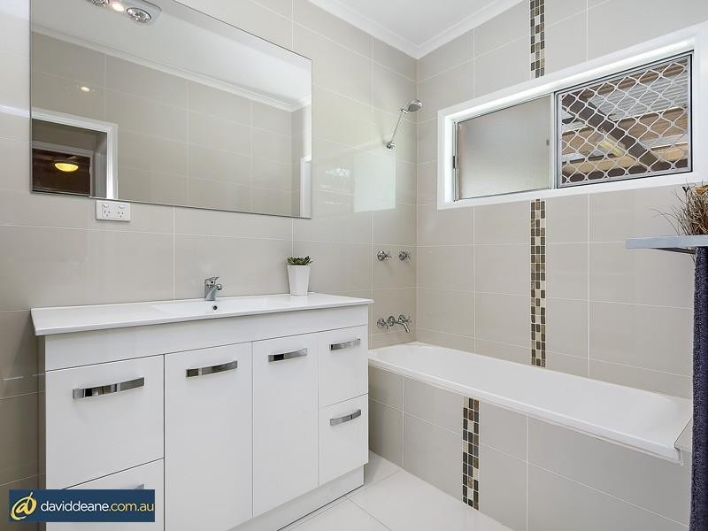 21 Bateman Street, Strathpine QLD 4500