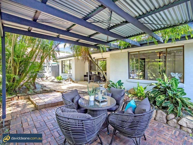 31 Carwell Ave, Petrie QLD 4502