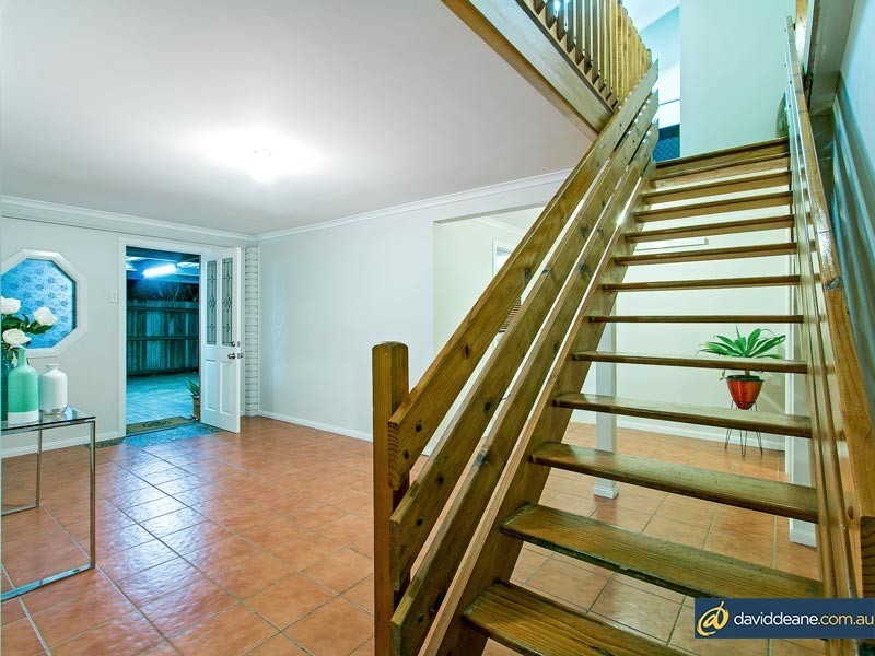 3 St Denis Court, Petrie QLD 4502