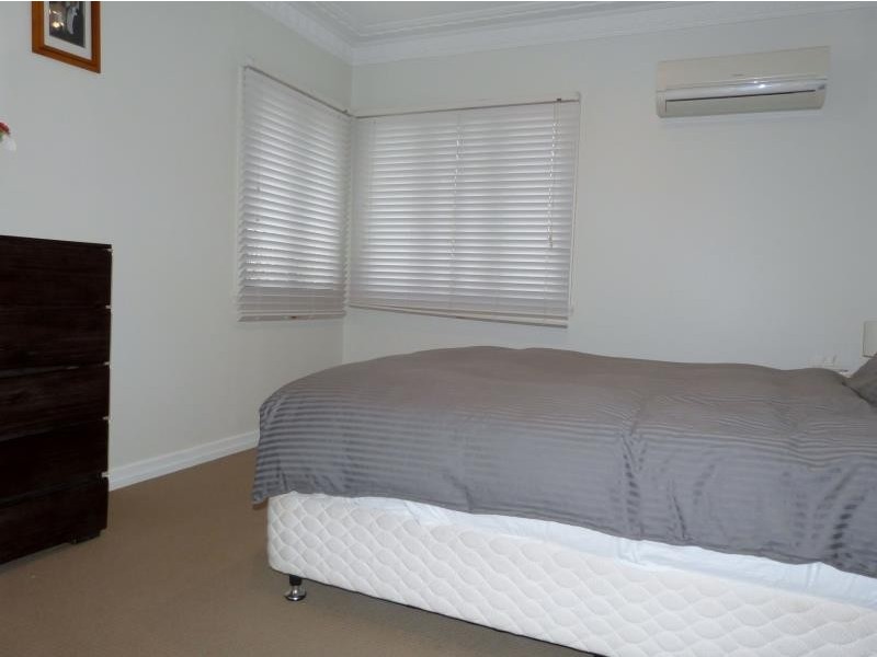 8 Frankit Street, Wavell Heights QLD 4012