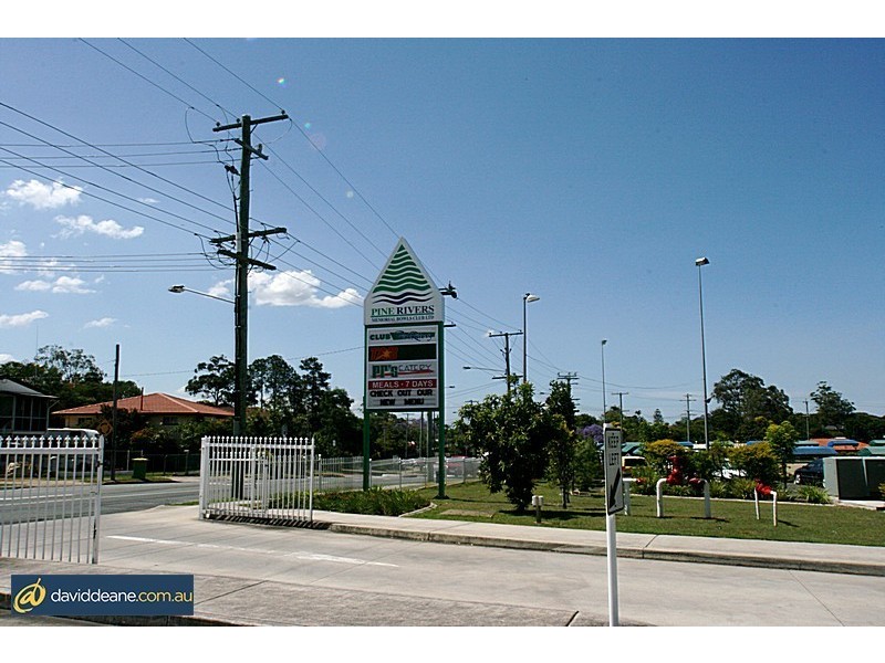 54 Station Rd, Lawnton QLD 4501