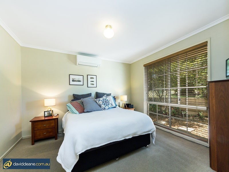 5 Mirrigan Ct, Petrie QLD 4502