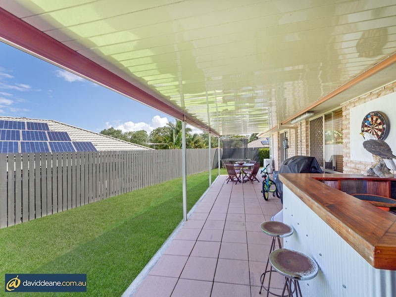 5 Mirrigan Ct, Petrie QLD 4502