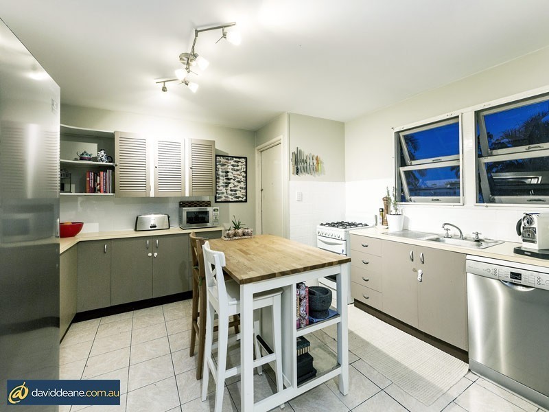 10 Keats Avenue, Strathpine QLD 4500
