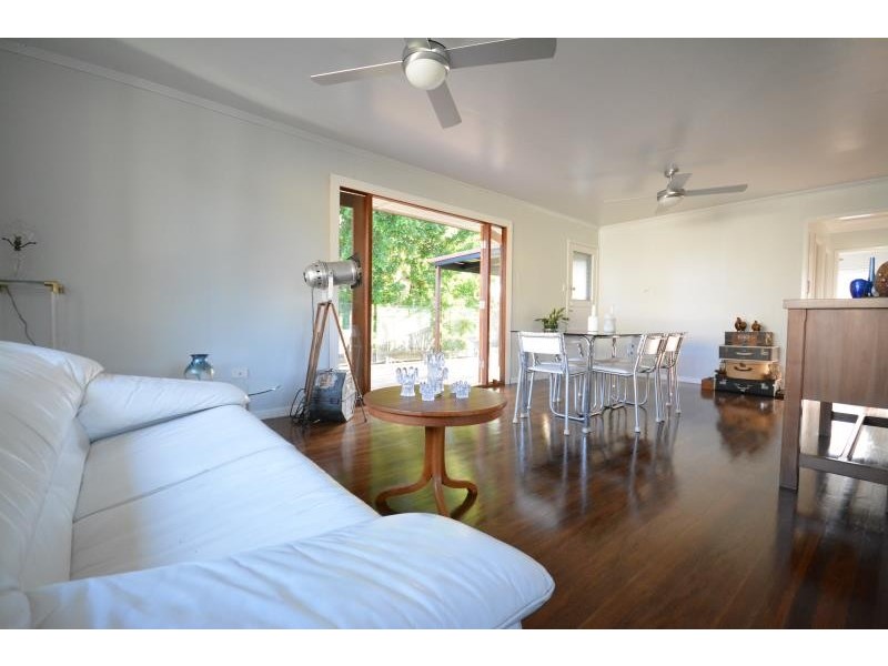 16 Gardiner, Lawnton QLD 4501