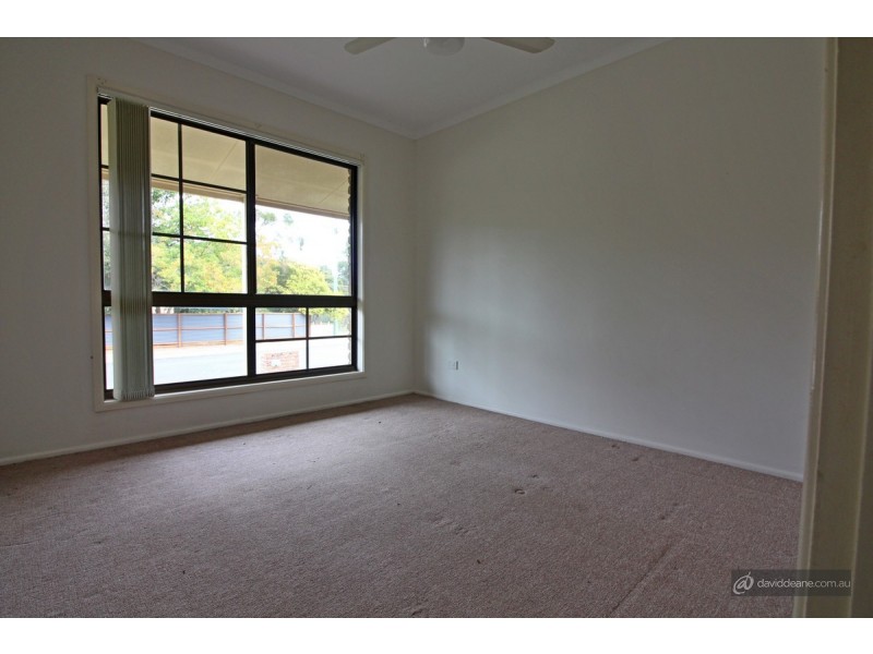 18 Alpha Street, Kallangur QLD 4503