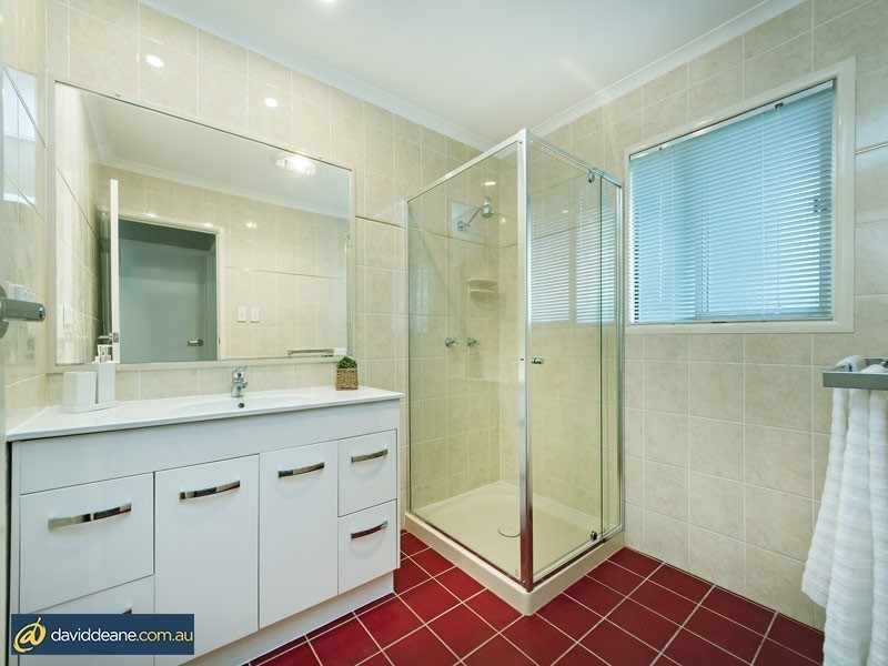 50 Doon St, Kallangur QLD 4503