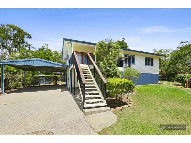 39 Joora Avenue, Petrie QLD 4502